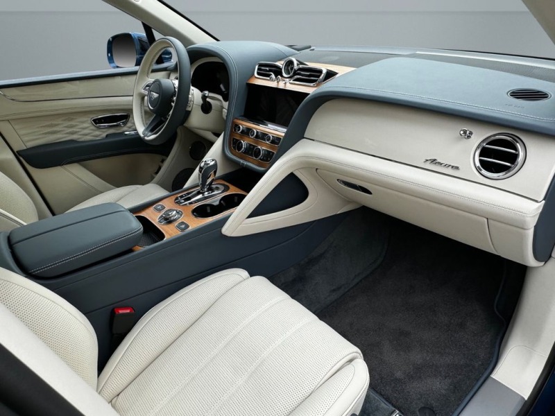 Bentley Bentayga V8/ LONG/ AZURE/ NAIM/ PANO/ HEAD UP/ NIGHT VISION, снимка 14 - Автомобили и джипове - 45171879