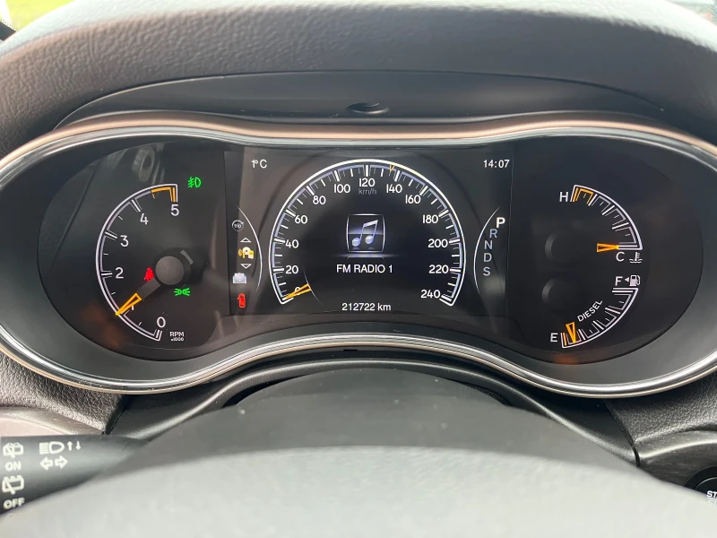 Jeep Grand cherokee 3.0D Facelift , снимка 15 - Автомобили и джипове - 53047365