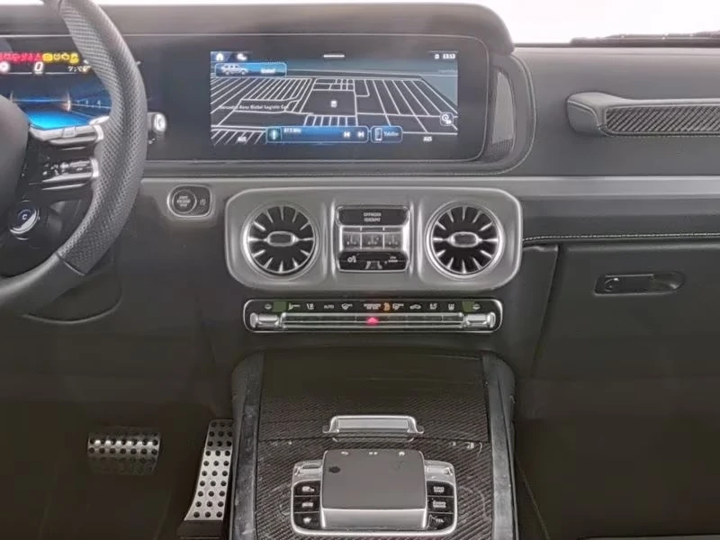 Mercedes-Benz G 63 AMG /FACELIFT/CARBON/NIGHT II/BURM/MANUFAKTUR/MAGNO/, снимка 13 - Автомобили и джипове - 54041460