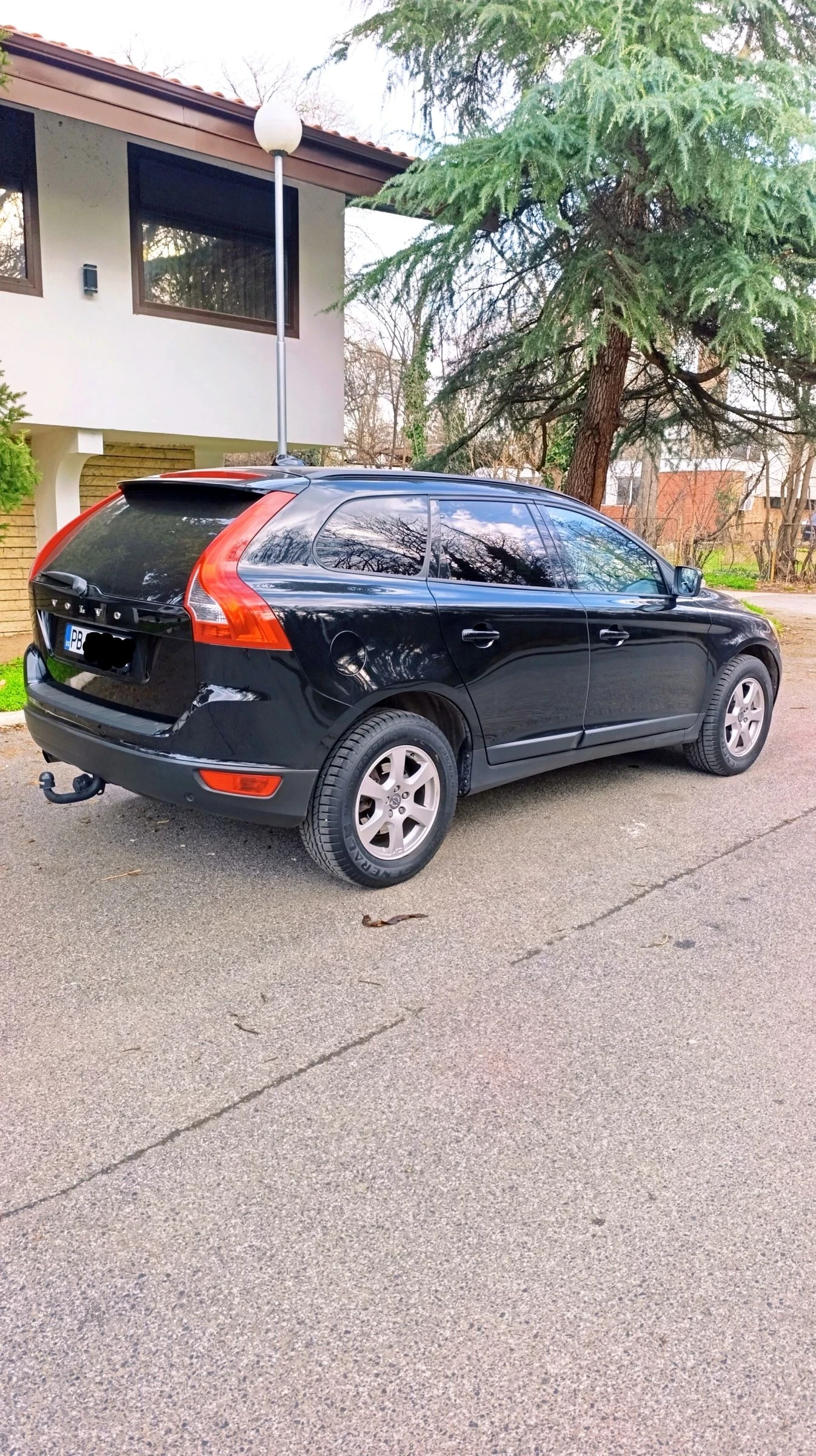 Volvo XC60 D3 (163 hp) Automatic / Нов внос Нидерланди, снимка 4 - Автомобили и джипове - 53723408