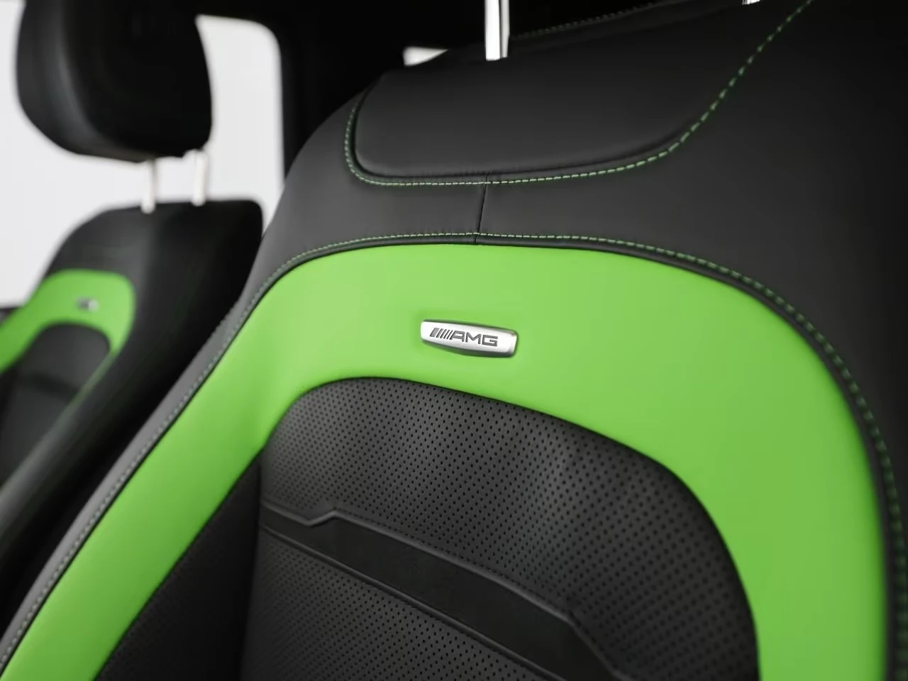 Mercedes-Benz G 63 AMG /FACELIFT/CARBON/NIGHT II/BURM/MANUFAKTUR/MAGNO/, снимка 10 - Автомобили и джипове - 54041460