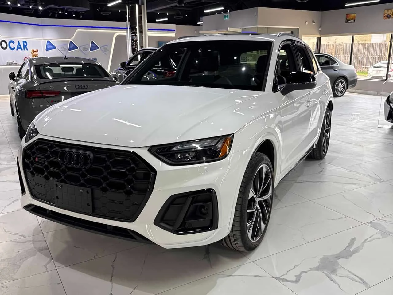 Audi SQ5 Progressiv  CARFAX | Mobile.bg � ����������� 1