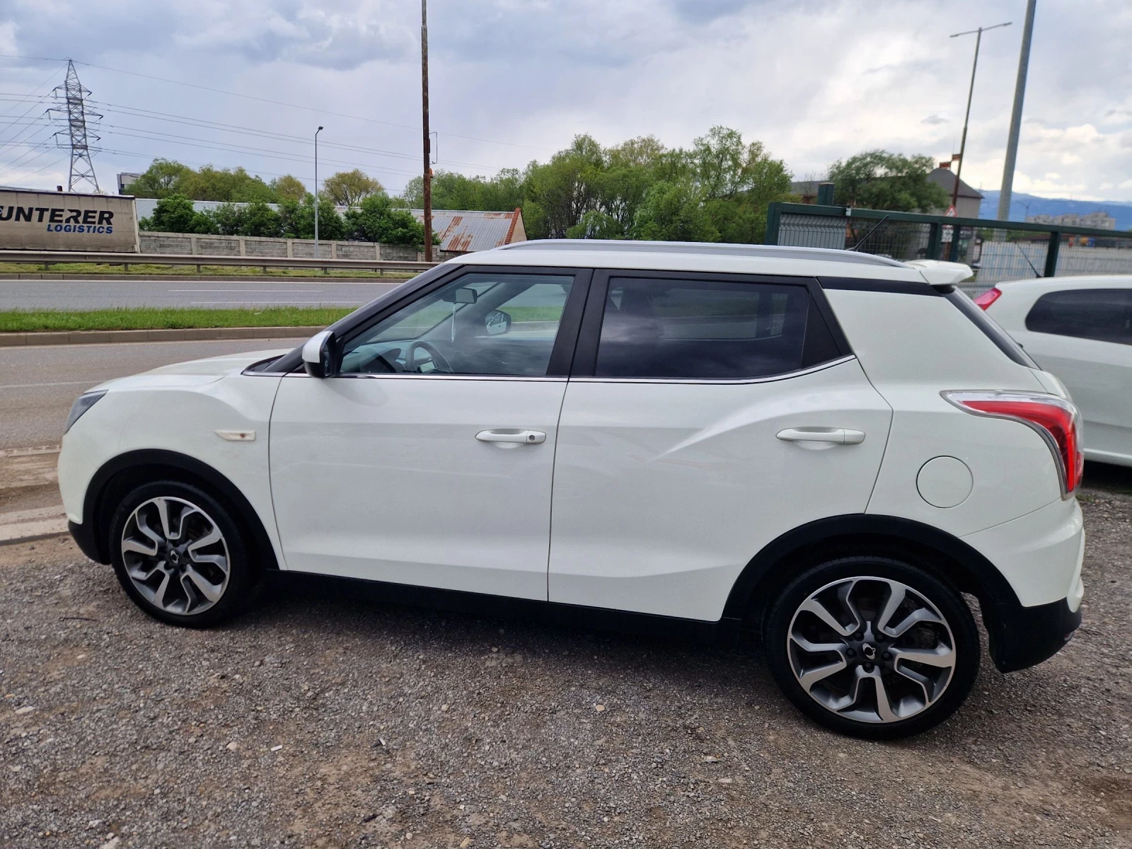 SsangYong Tivoli 1.6 D 114HP.FULL ITALIA, снимка 3 - Автомобили и джипове - 54389810