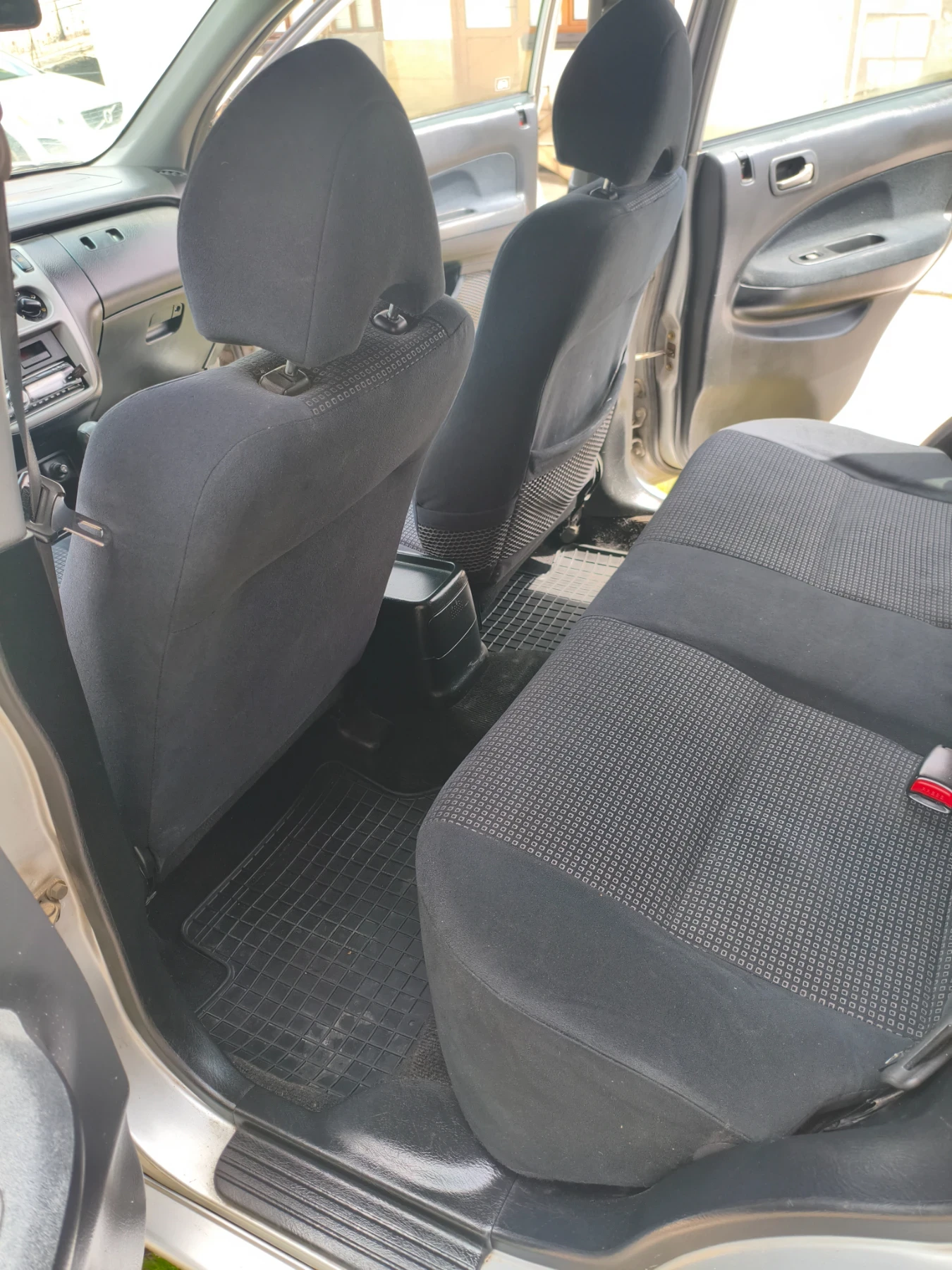Honda Hr-v 1.6 VTEC 124 к.с   4* 4, снимка 11 - Автомобили и джипове - 54580197