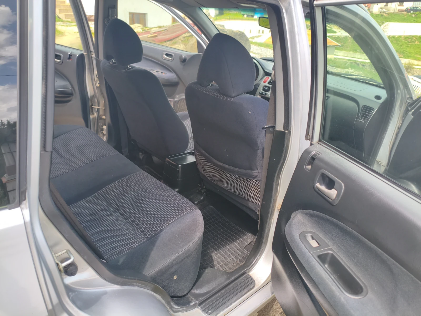 Honda Hr-v 1.6 VTEC 124 к.с   4* 4, снимка 13 - Автомобили и джипове - 54580197