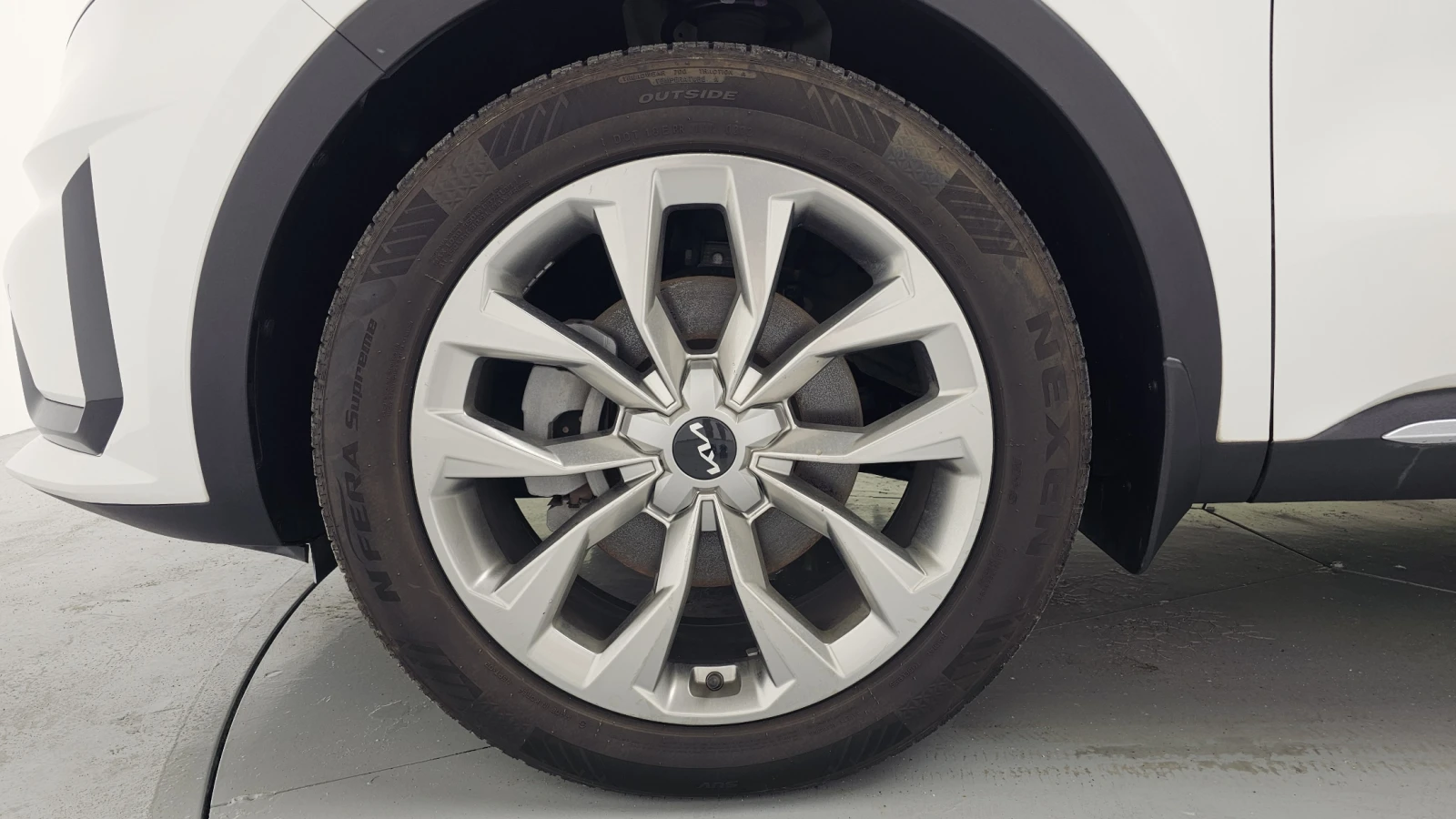 Kia Sorento 2.2* ПОДГРЕВ ВОЛАН* КРАЙНА ЦЕНА, снимка 5 - Автомобили и джипове - 56025395