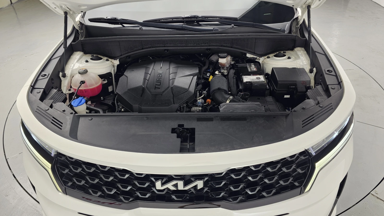 Kia Sorento 2.2* ПОДГРЕВ ВОЛАН* КРАЙНА ЦЕНА, снимка 6 - Автомобили и джипове - 56025395