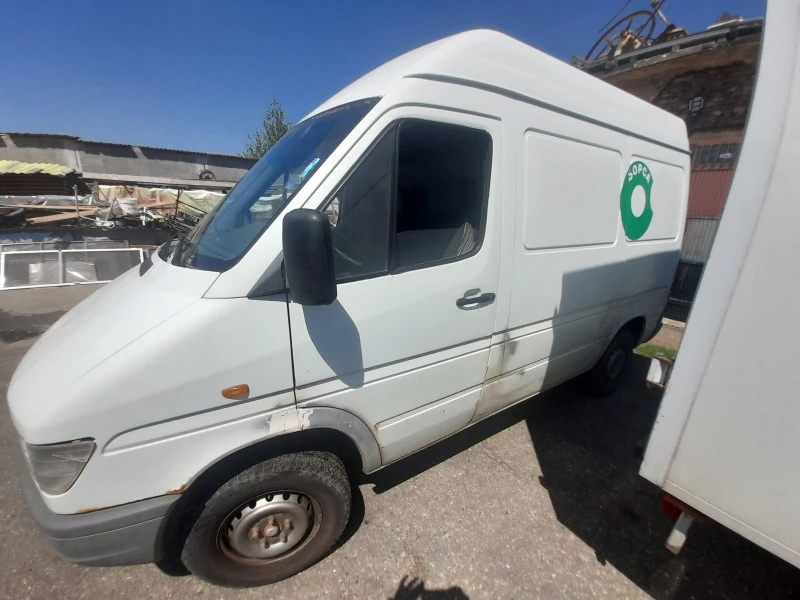 Mercedes-Benz Sprinter 208, снимка 4 - Бусове и автобуси - 47612940