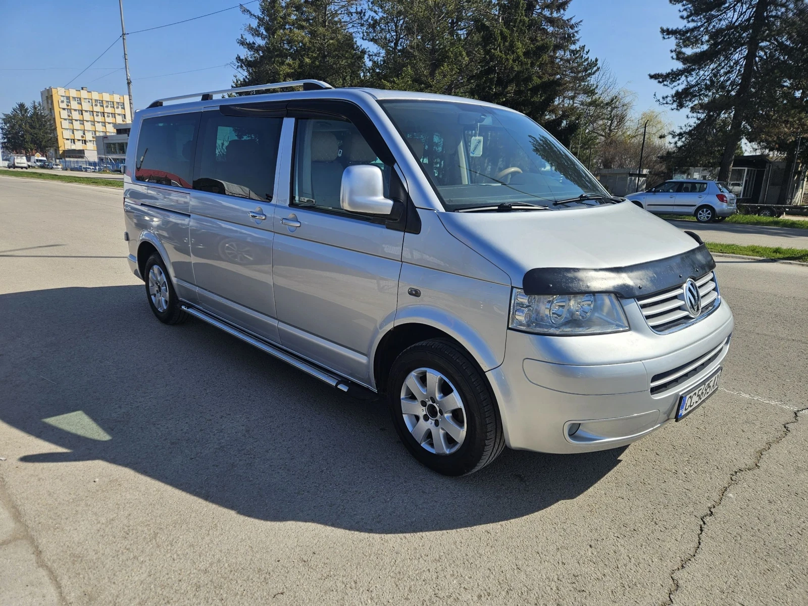 VW Caravelle 2.5 tdi 131 k.c  дълга база  4 motion, снимка 3 - Бусове и автобуси - 53971086