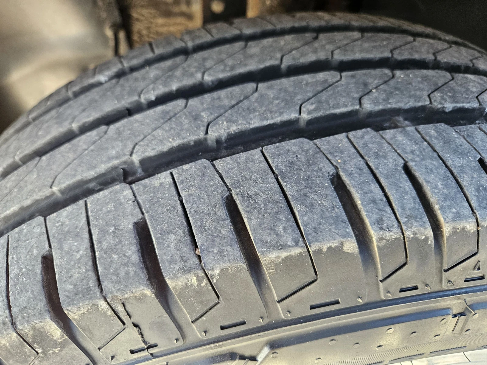 VW Caravelle 2.5 tdi 131 k.c  дълга база  4 motion, снимка 14 - Бусове и автобуси - 53971086