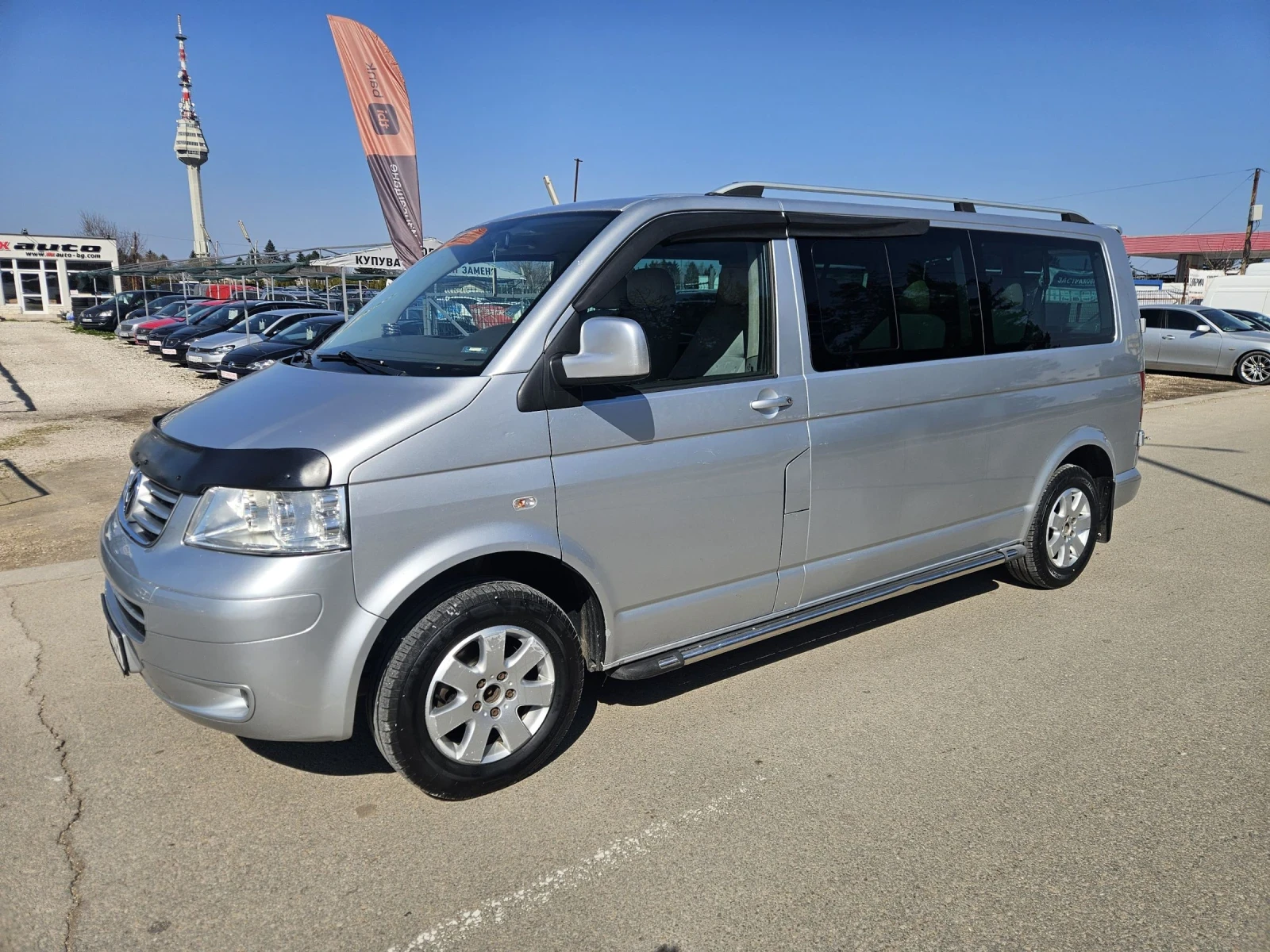 VW Caravelle 2.5 tdi 131 k.c  дълга база  4 motion, снимка 2 - Бусове и автобуси - 53971086