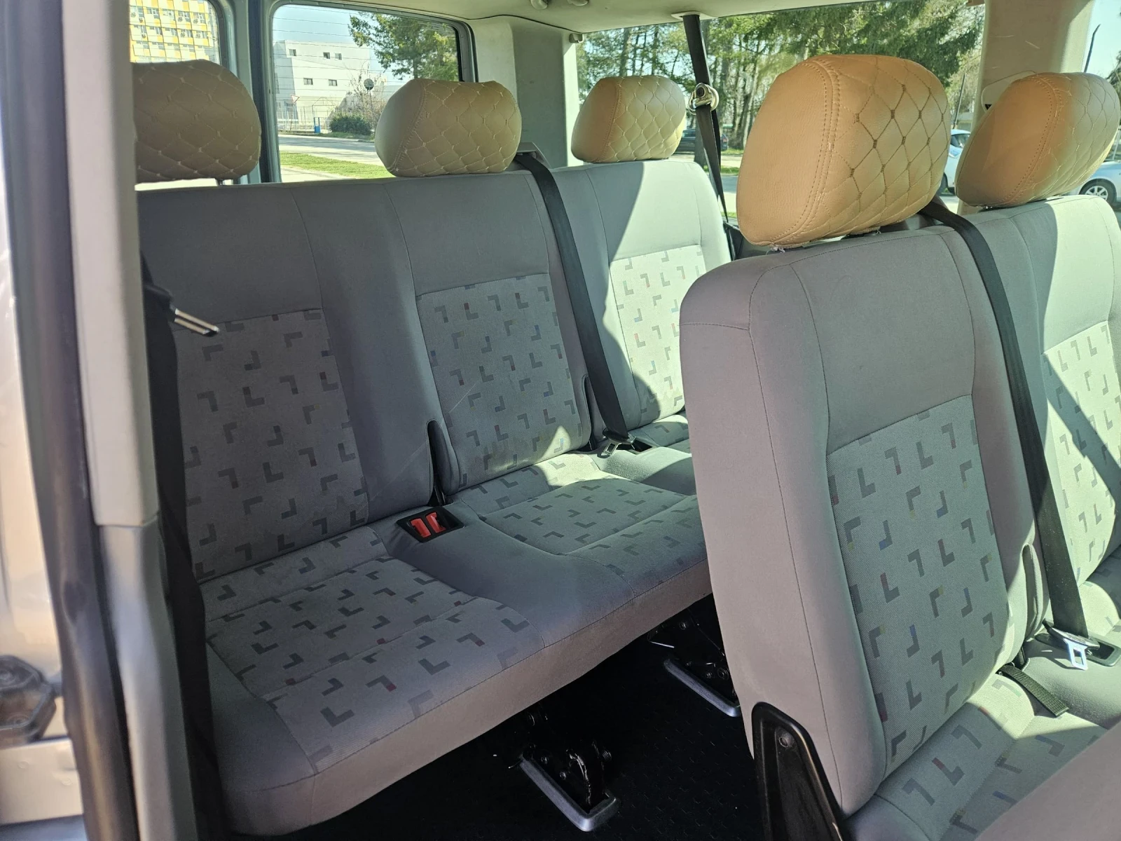 VW Caravelle 2.5 tdi 131 k.c  дълга база  4 motion, снимка 11 - Бусове и автобуси - 53971086