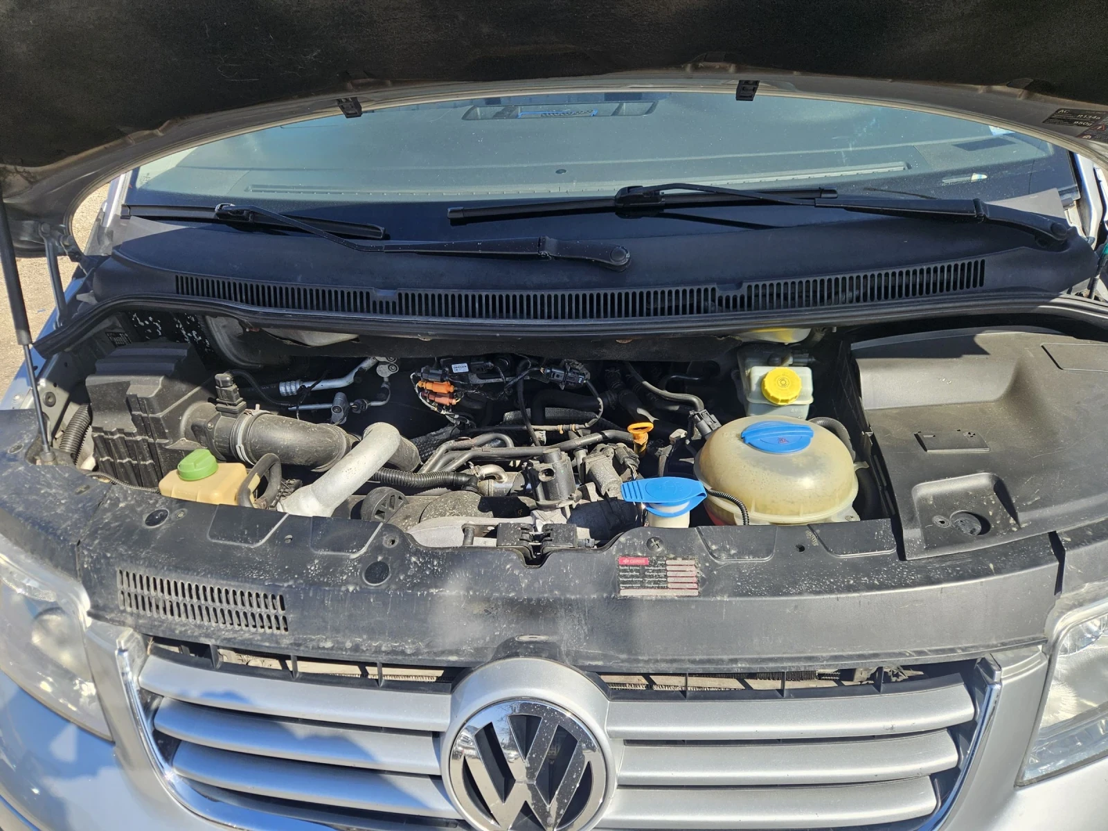 VW Caravelle 2.5 tdi 131 k.c  дълга база  4 motion, снимка 15 - Бусове и автобуси - 53971086