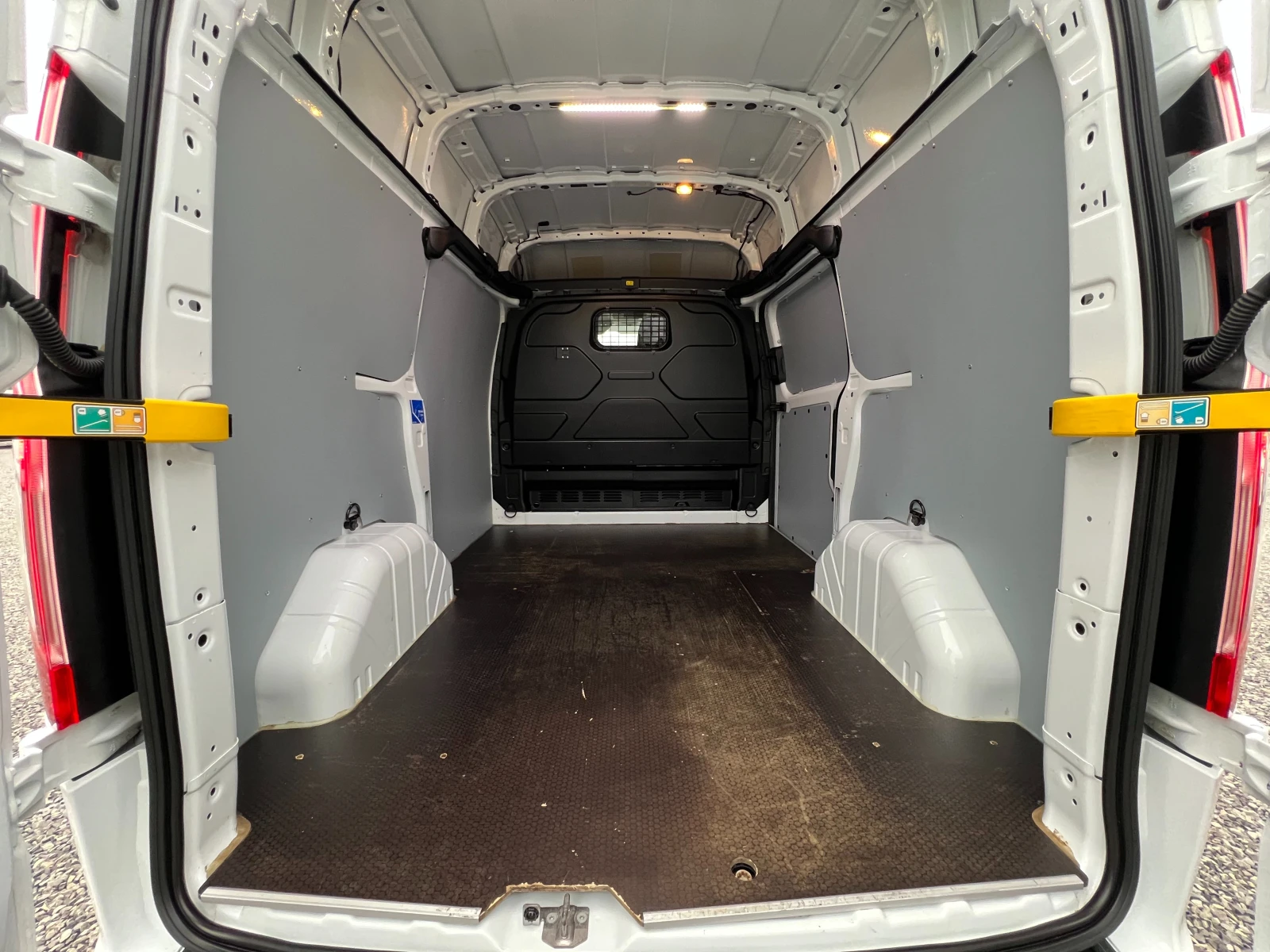 Ford Transit Custom 2.0TDCi ������ ���A/3-������/LED/PDC/����. ������� | Mobile.bg � ����������� 10