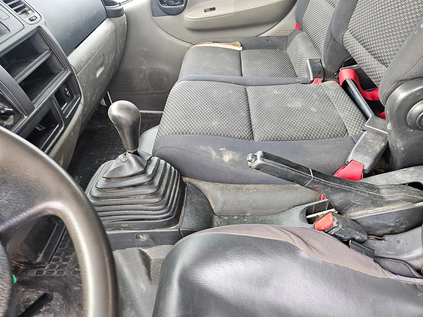 Renault Maxity 150 L2H2 тристранен самосвал, снимка 13 - Бусове и автобуси - 56744069