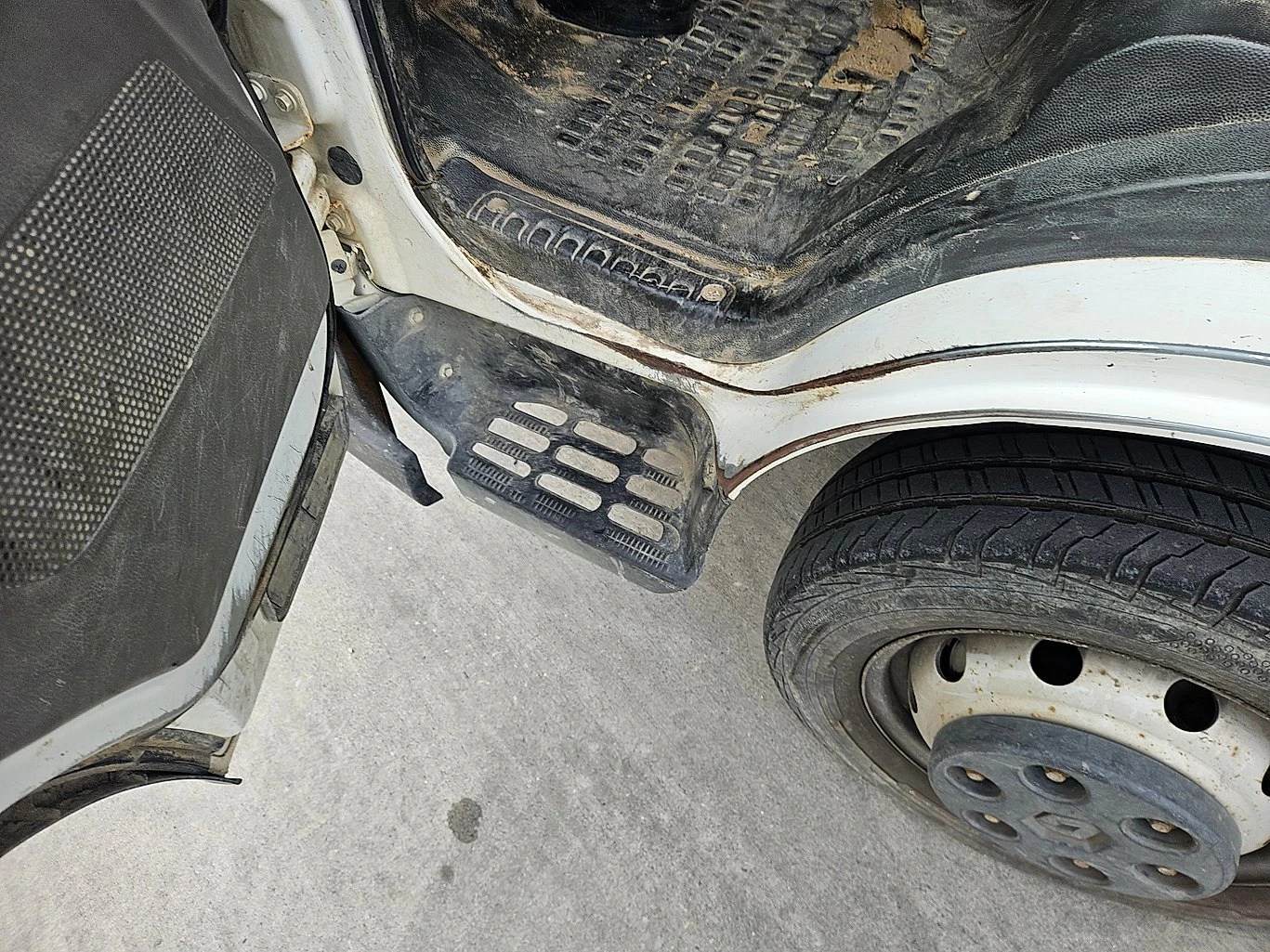 Renault Maxity 150 L2H2 тристранен самосвал, снимка 8 - Бусове и автобуси - 56744069