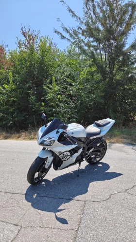 ����� �� �������� �� Yamaha YZF-R1