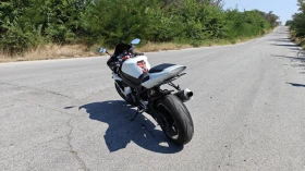 ����� �� �������� �� Yamaha YZF-R1