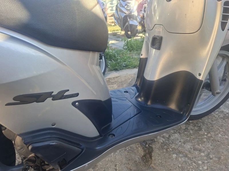 Honda Sh 125 много запазен.  , снимка 7 - Мотоциклети и мототехника - 51536717