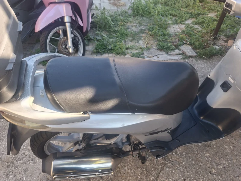 Honda Sh 125 много запазен.  , снимка 3 - Мотоциклети и мототехника - 51536717