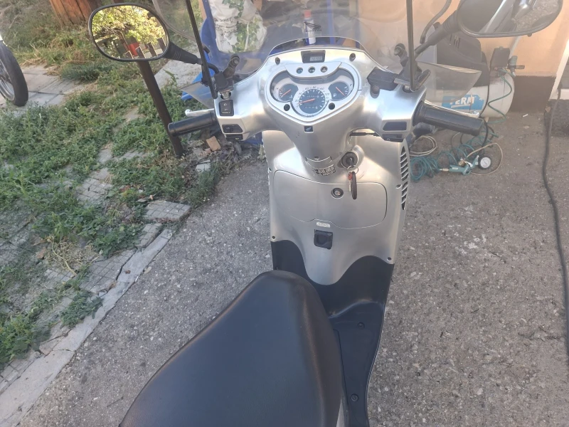 Honda Sh 125 много запазен.  , снимка 2 - Мотоциклети и мототехника - 51536717