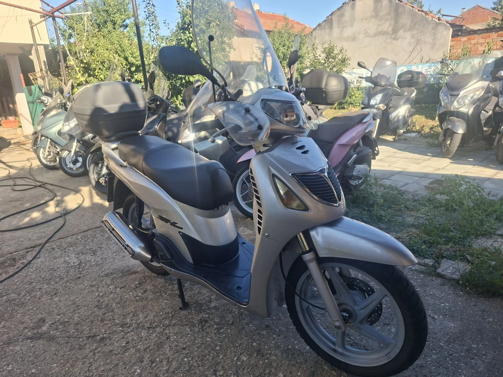 Honda Sh 125 много запазен.   - изображение 6