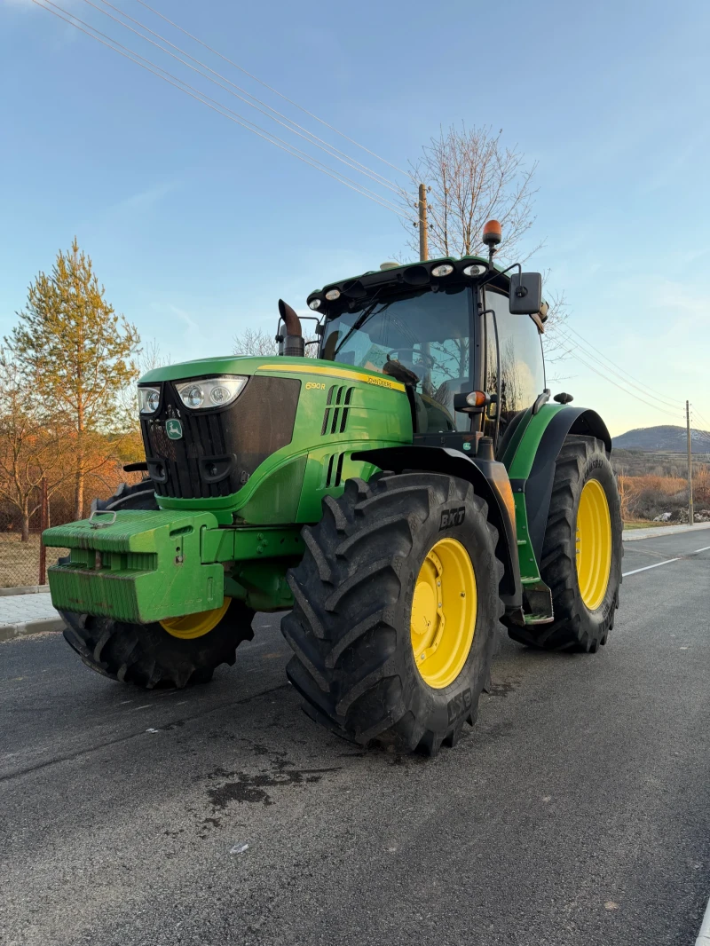 Трактор John Deere 6190R