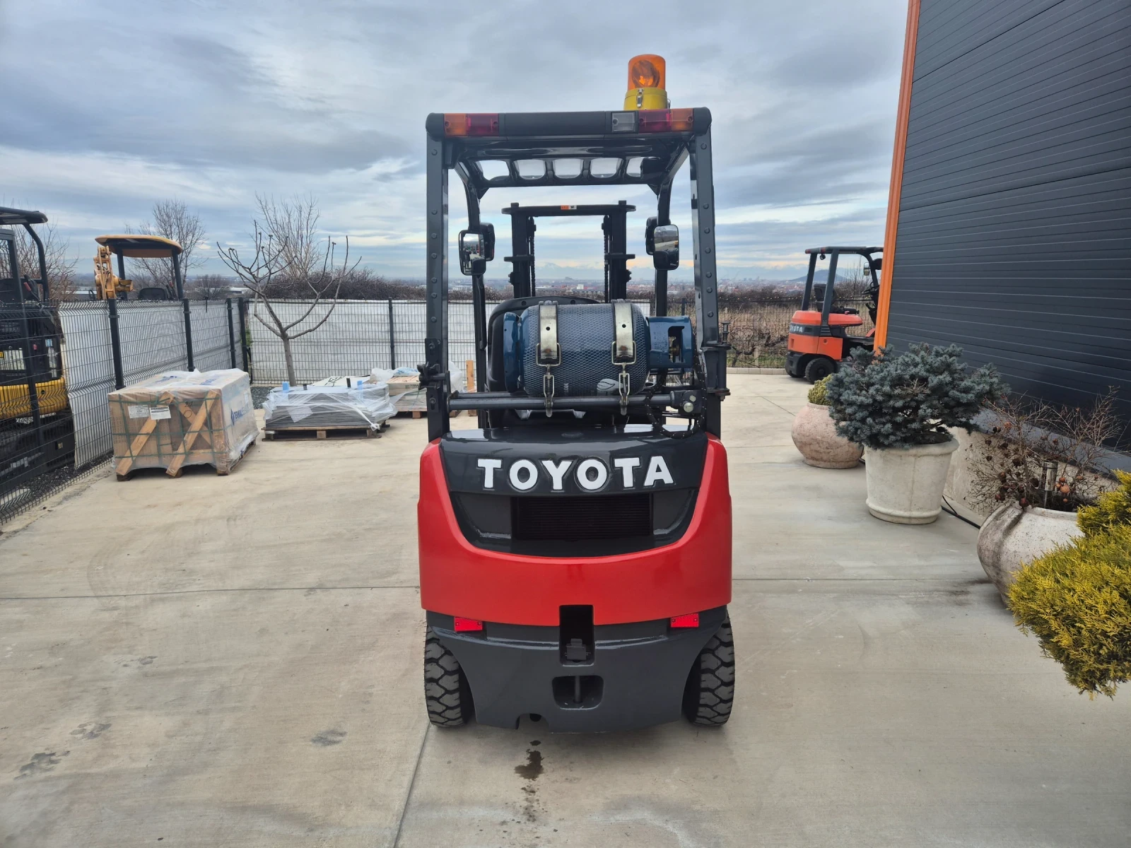 ������� Toyota 1.8 ���� / ������� / ���+ ������ / ��������� ! | Mobile.bg � ����������� 4