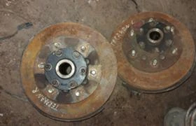 шенкели с главини за HYUNDAI TARRACAN , снимка 2