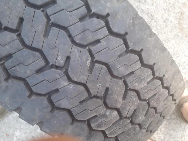 Гуми Летни 235/75R17.5, снимка 3 - Гуми и джанти - 41999484