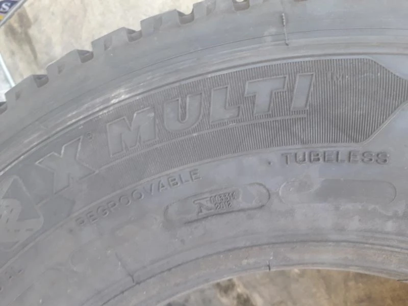 Гуми Летни 235/75R17.5, снимка 7 - Гуми и джанти - 41999484