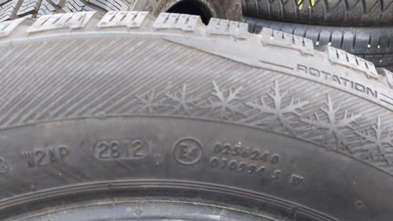 Гуми Зимни 215/55R16, снимка 10 - Гуми и джанти - 27409100