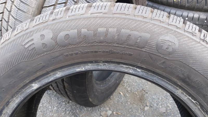 Гуми Зимни 215/55R16, снимка 7 - Гуми и джанти - 27409100