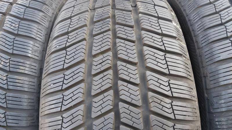 Гуми Зимни 215/55R16, снимка 6 - Гуми и джанти - 27409100