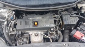 Honda Civic 1.8i 140кс, снимка 11