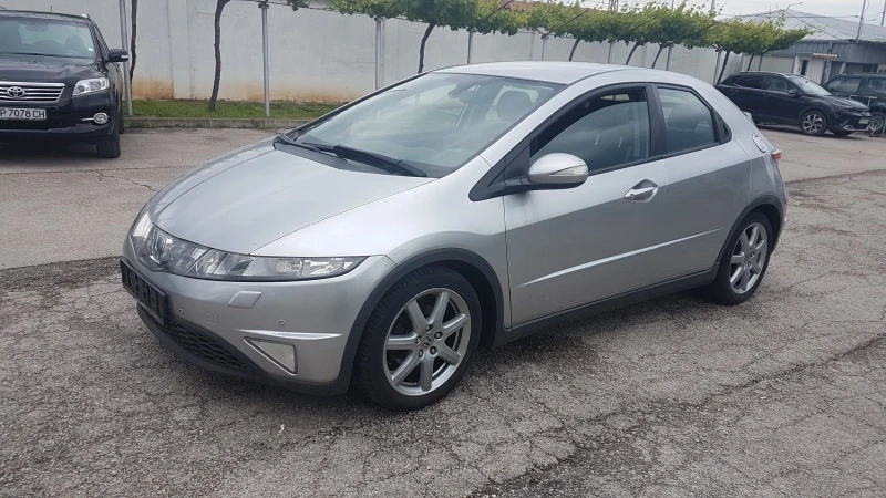 Honda Civic 1.8i 140кс, снимка 1 - Автомобили и джипове - 45767613