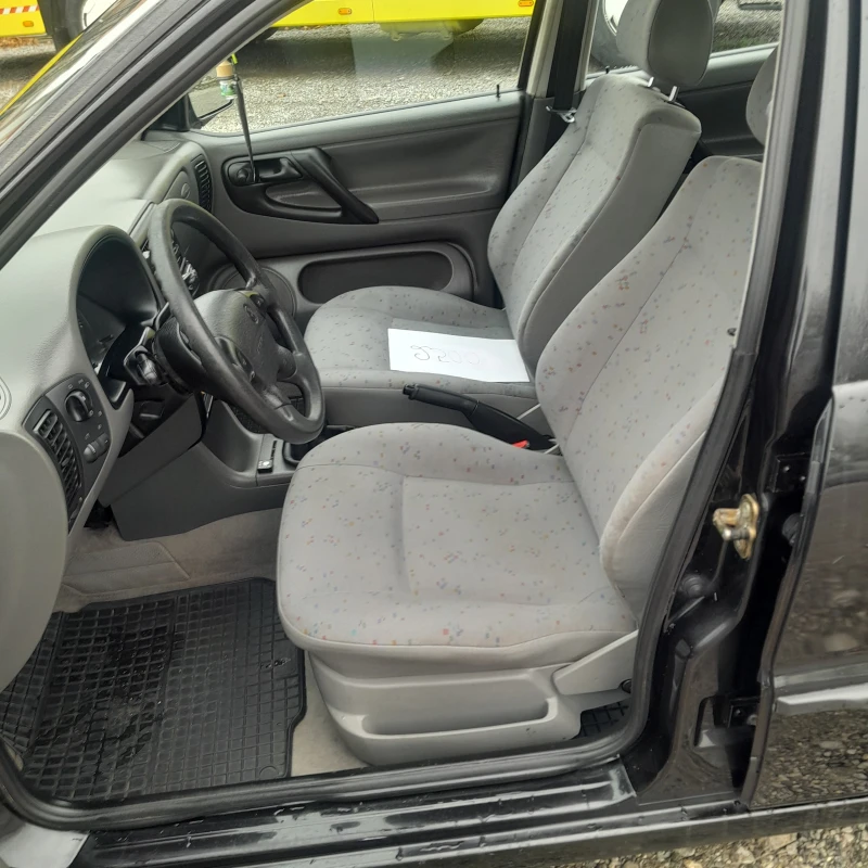 VW Polo 1.0газ., снимка 13 - Автомобили и джипове - 48419892