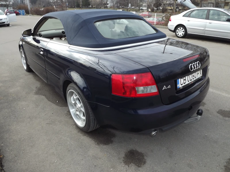 Audi A4 2.4i, снимка 5 - Автомобили и джипове - 48835475