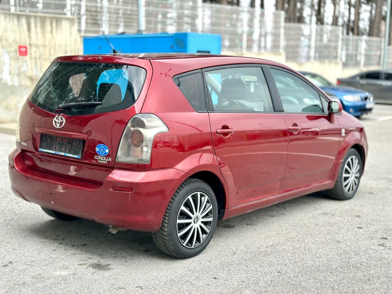 Toyota Corolla verso 2.0 D-4D 7 места, снимка 4 - Автомобили и джипове - 48953586