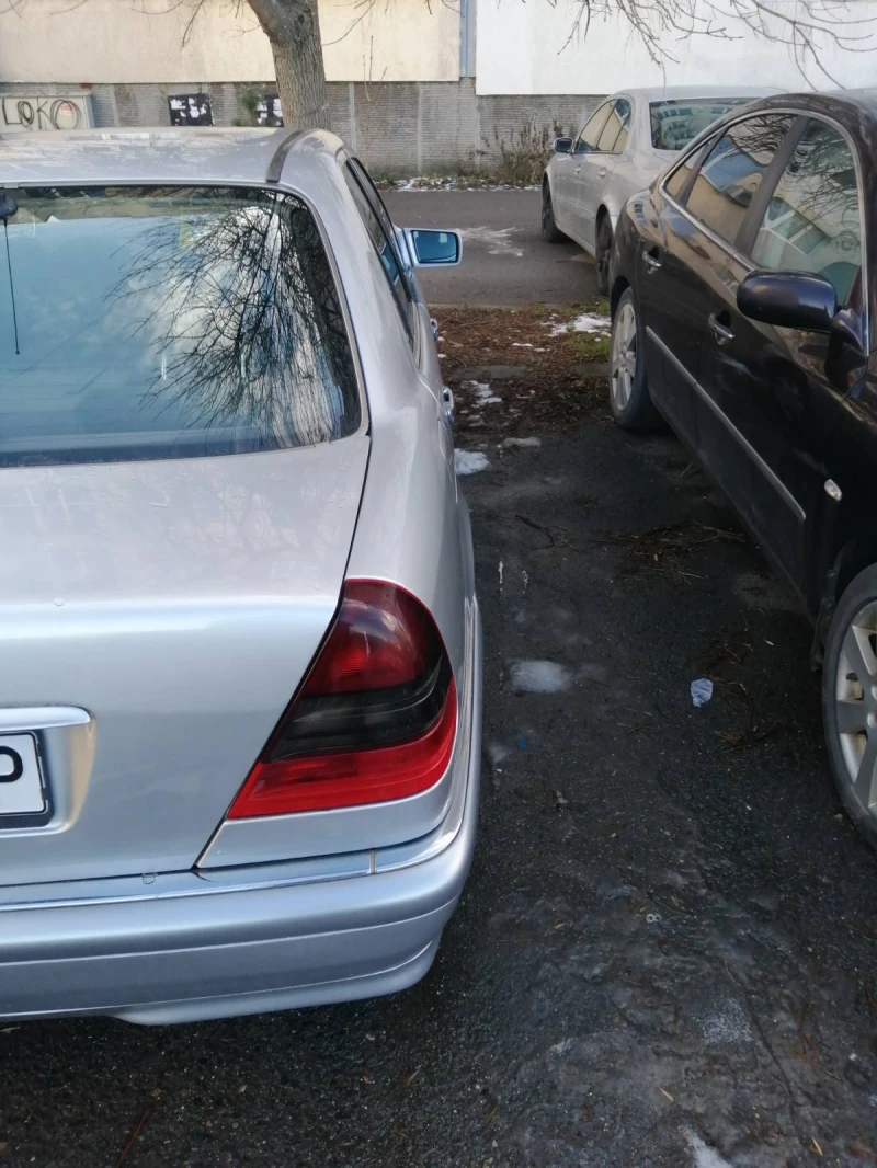 Mercedes-Benz C 250 250 TD, снимка 7 - Автомобили и джипове - 49046656