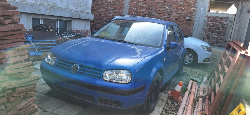 VW Golf, снимка 1 - Автомобили и джипове - 49517216