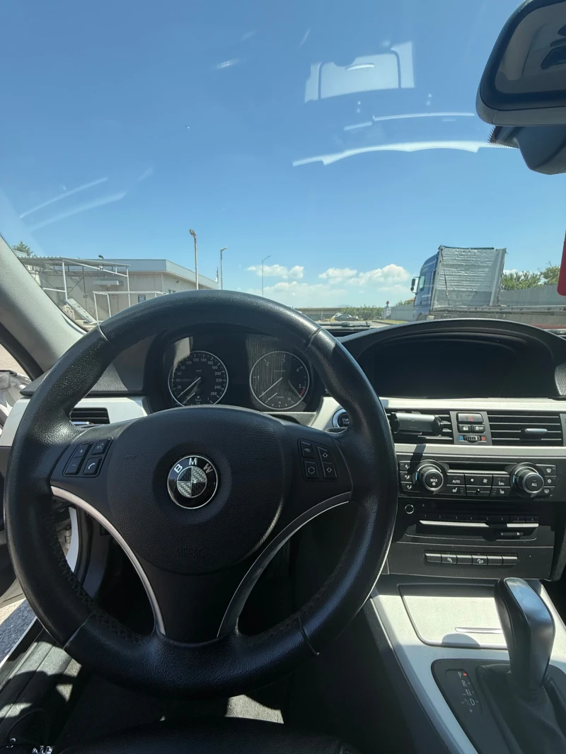 BMW 320 Xdrive, снимка 4 - Автомобили и джипове - 52331136