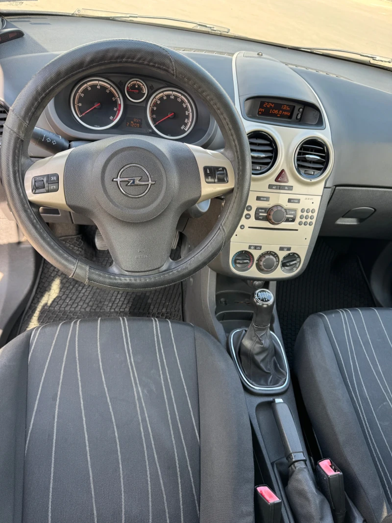 Opel Corsa 1.4 90к.с  , снимка 6 - Автомобили и джипове - 52041652