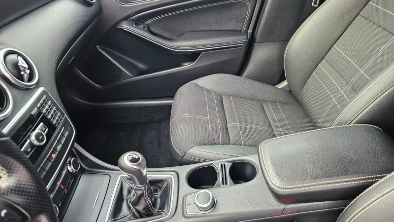 Mercedes-Benz A 160 KAMERA---NAVI, снимка 8 - Автомобили и джипове - 52057287