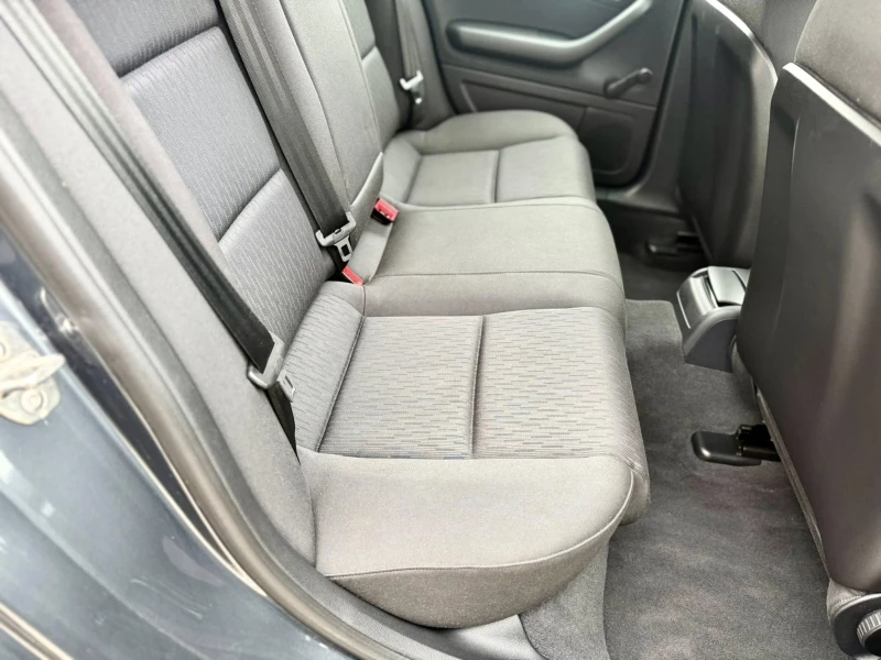 Audi A4 1.6 107хил.км, снимка 10 - Автомобили и джипове - 52308148