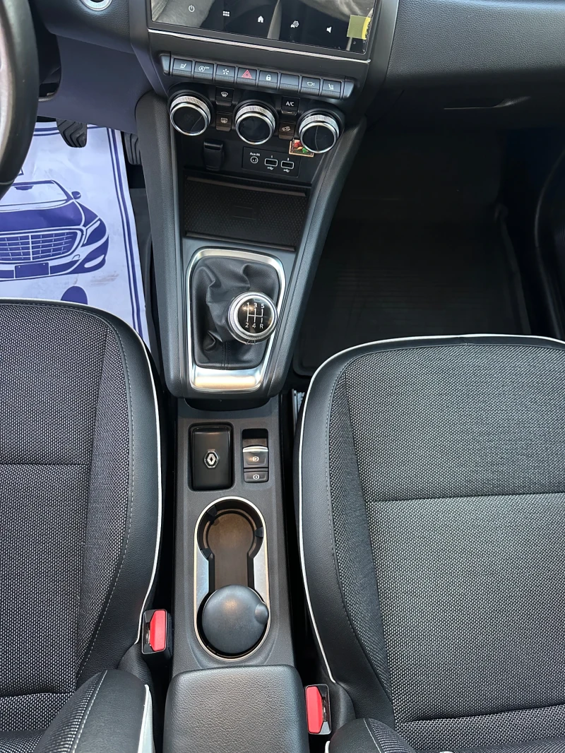 Renault Captur TCe 100 LPG Intens, снимка 11 - Автомобили и джипове - 52611982