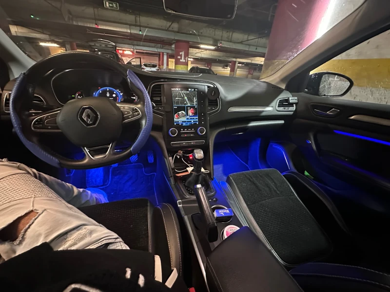 Renault Megane, снимка 5 - Автомобили и джипове - 52495455