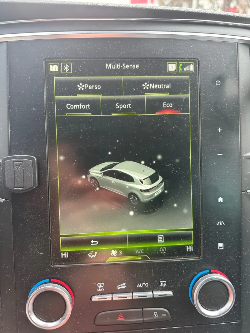 Renault Megane, снимка 15 - Автомобили и джипове - 52495455