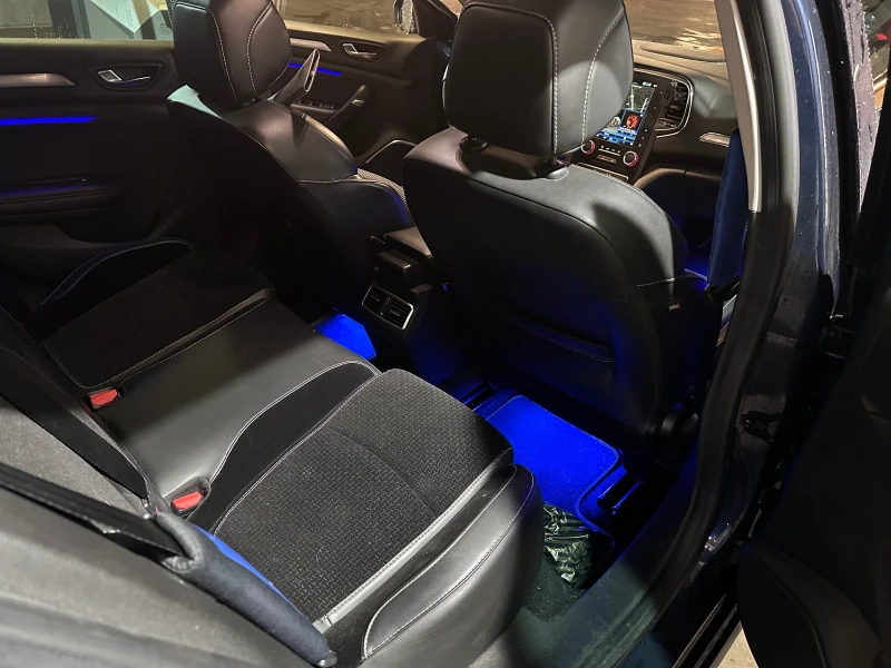 Renault Megane, снимка 9 - Автомобили и джипове - 52495455