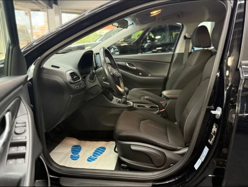 Hyundai I30 Комби 100к.с, снимка 4 - Автомобили и джипове - 52529423